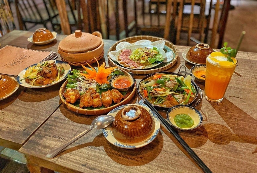 Các quán cơm niêu Sài Gòn ngon, cơm niêu nổi tiếng ở Sài Gòn