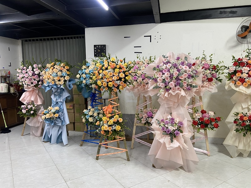 Shop hoa Đà Nẵng giá rẻ chuyên cung cấp hoa nghệ thuật cho các sự kiện, tiệc tùng - Milan flowers.