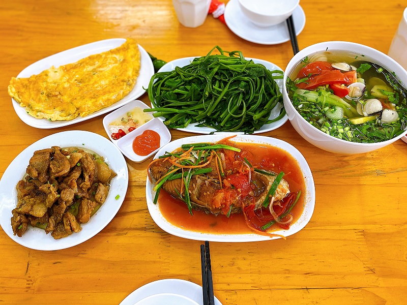 Nhà hàng Hải Yến Cát Bà menu.