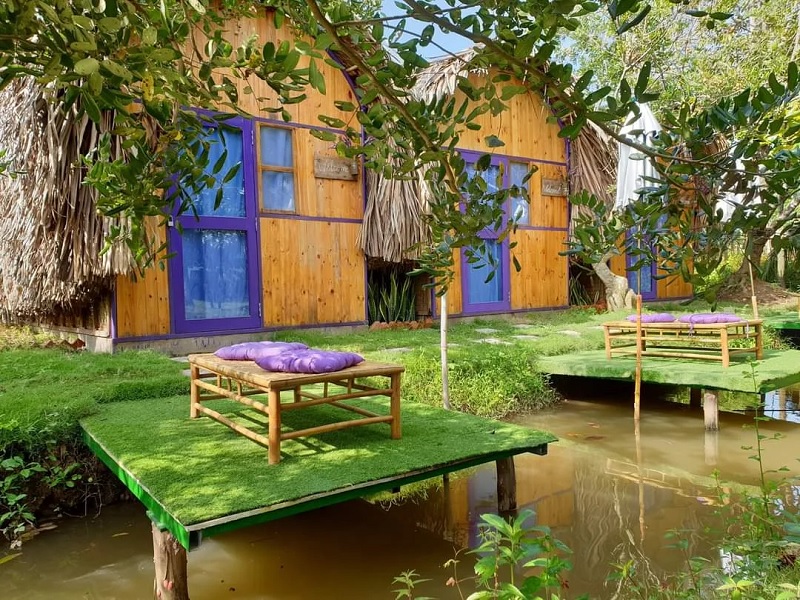 Về Nhà Chú Homestay.