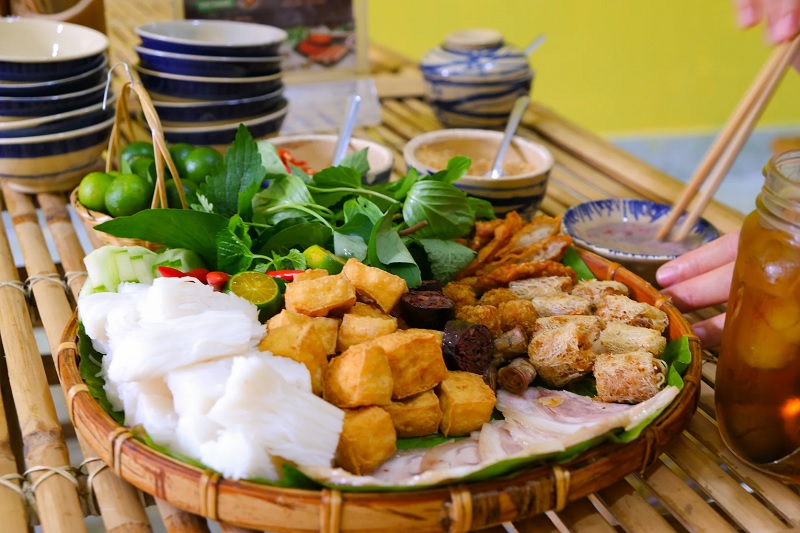 Bún đậu mắm tôm Voi food.