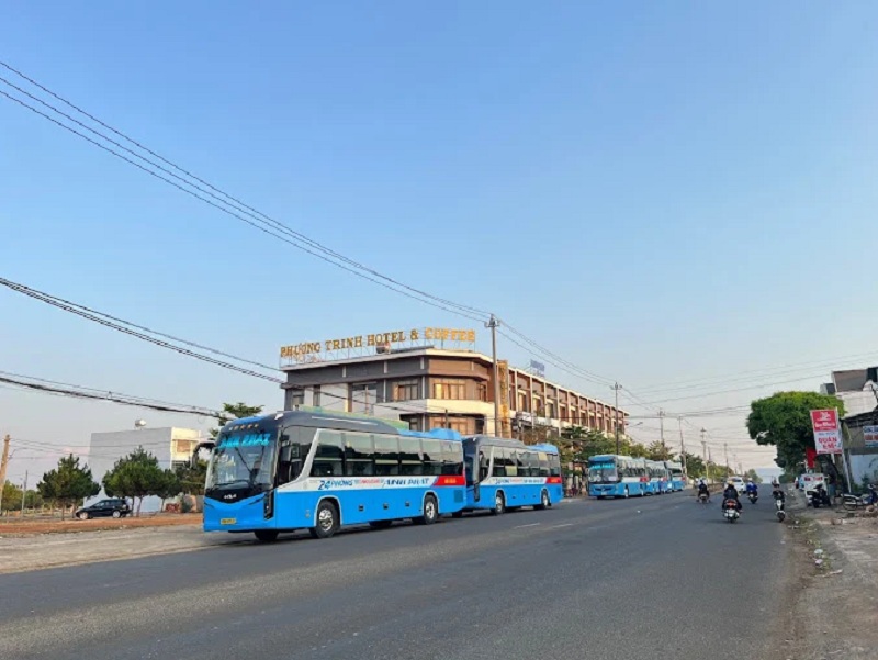 Xe limousine Gia Lai - Xe Anh Phát.